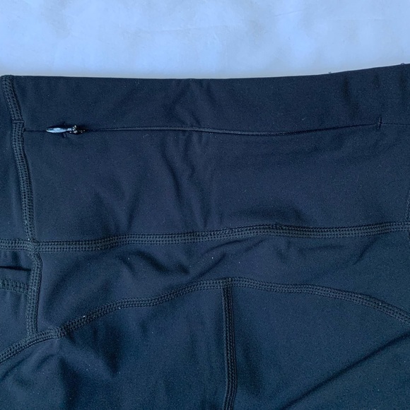 Sweaty Betty The Power Crop with Pockets Size Small - Picture 5 of 5